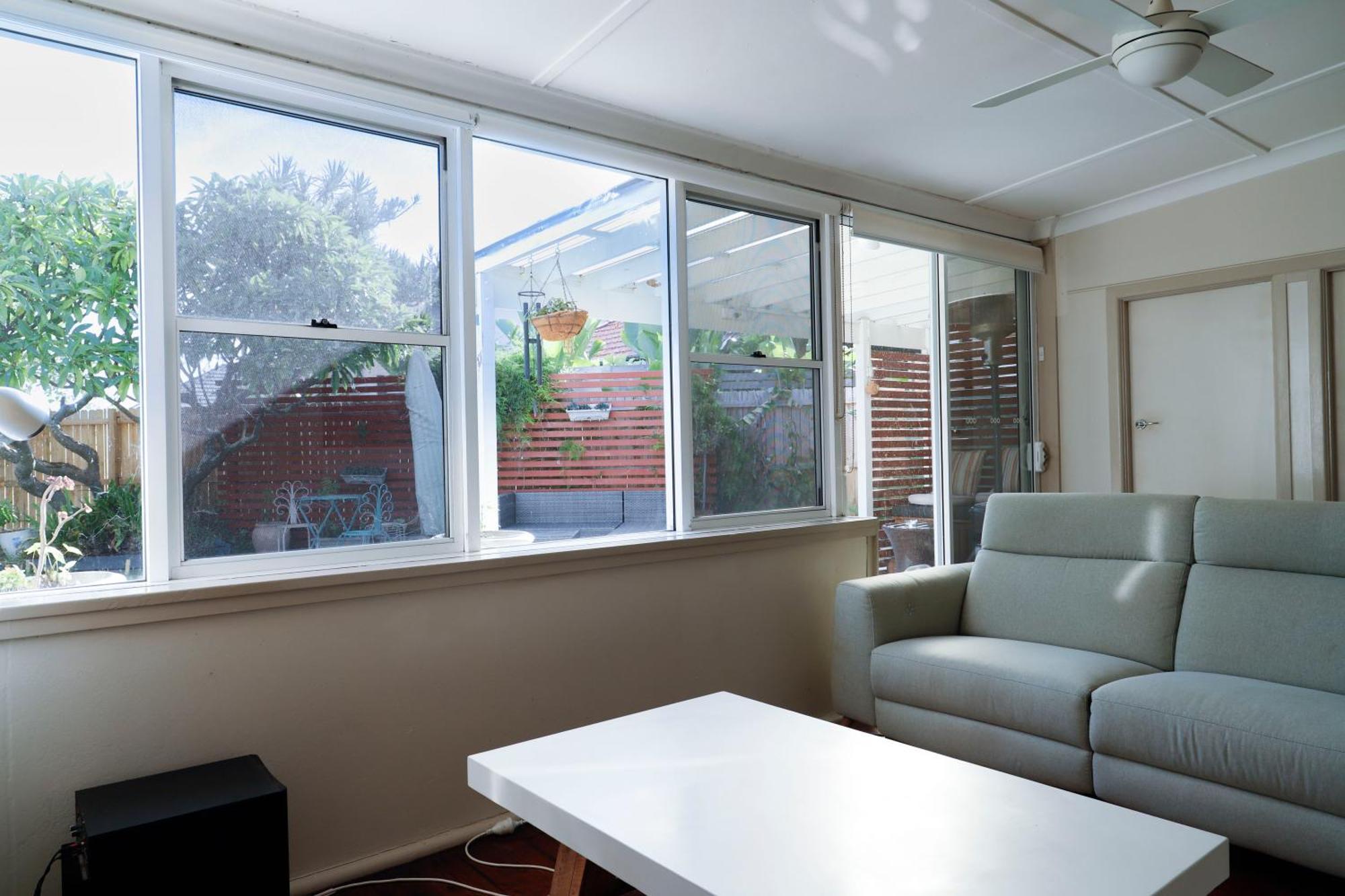 Away From - 3 Bedroom House Sleeps 6 - Parking Casa vacanze